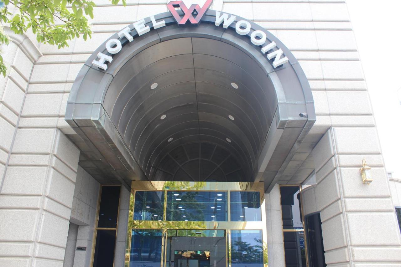 Hotel Wooin Mokpo Bagian luar foto