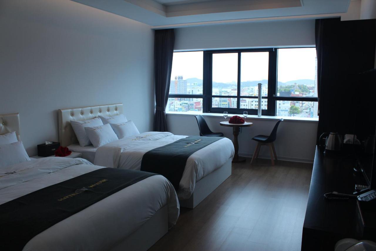 Hotel Wooin Mokpo Bagian luar foto